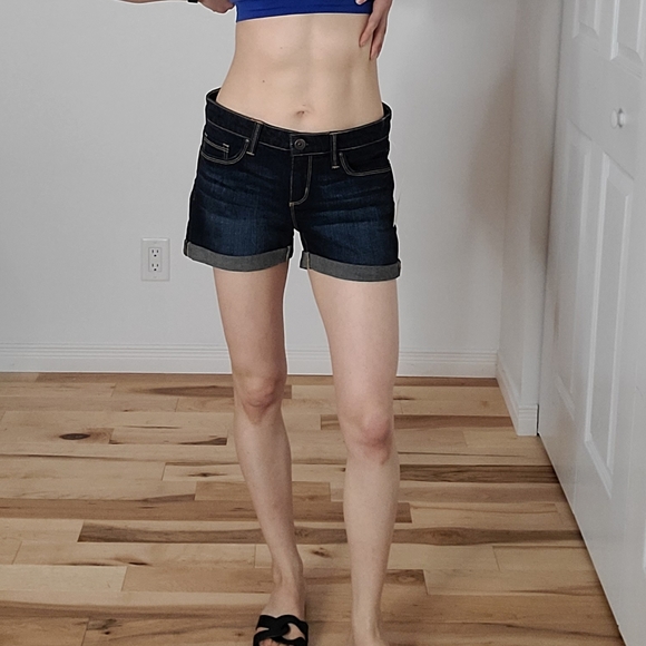 Smart Set low rise premium denim shorts - Picture 1 of 17